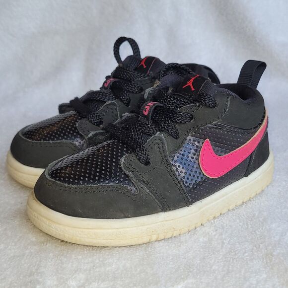 Nike Kids Air Jordan 1 Low Sz 6C Black Pink 554721-008 Toddler Good Used Cond - Picture 1 of 11